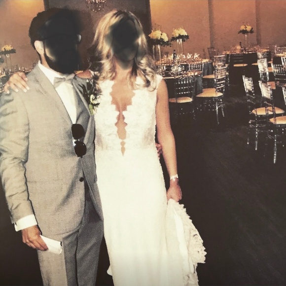 Ines Di Santo wedding dress - Picture 1 of 8